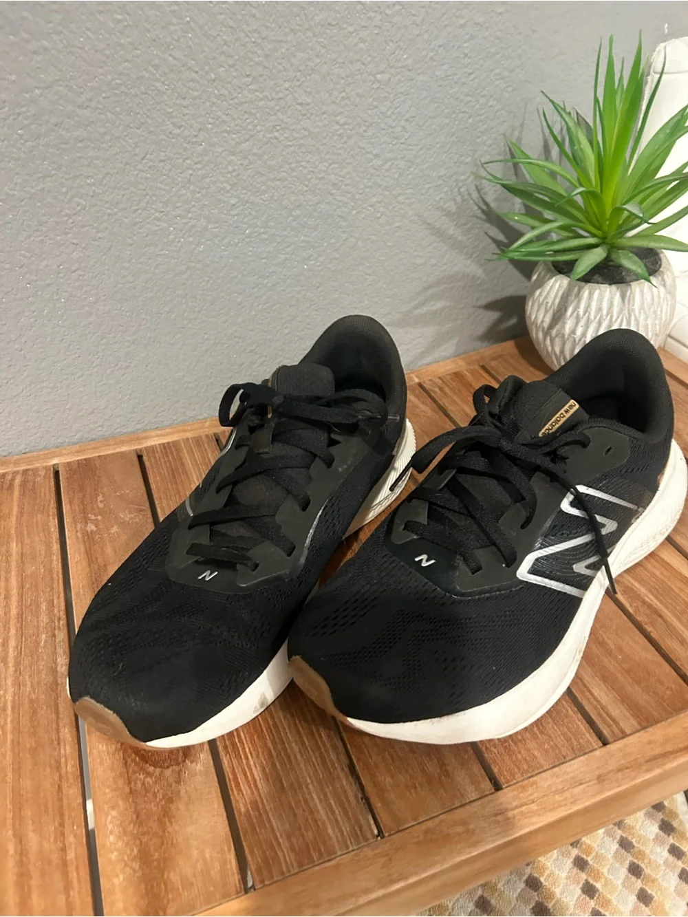 New Balance Black & leopard Athletic shoes
